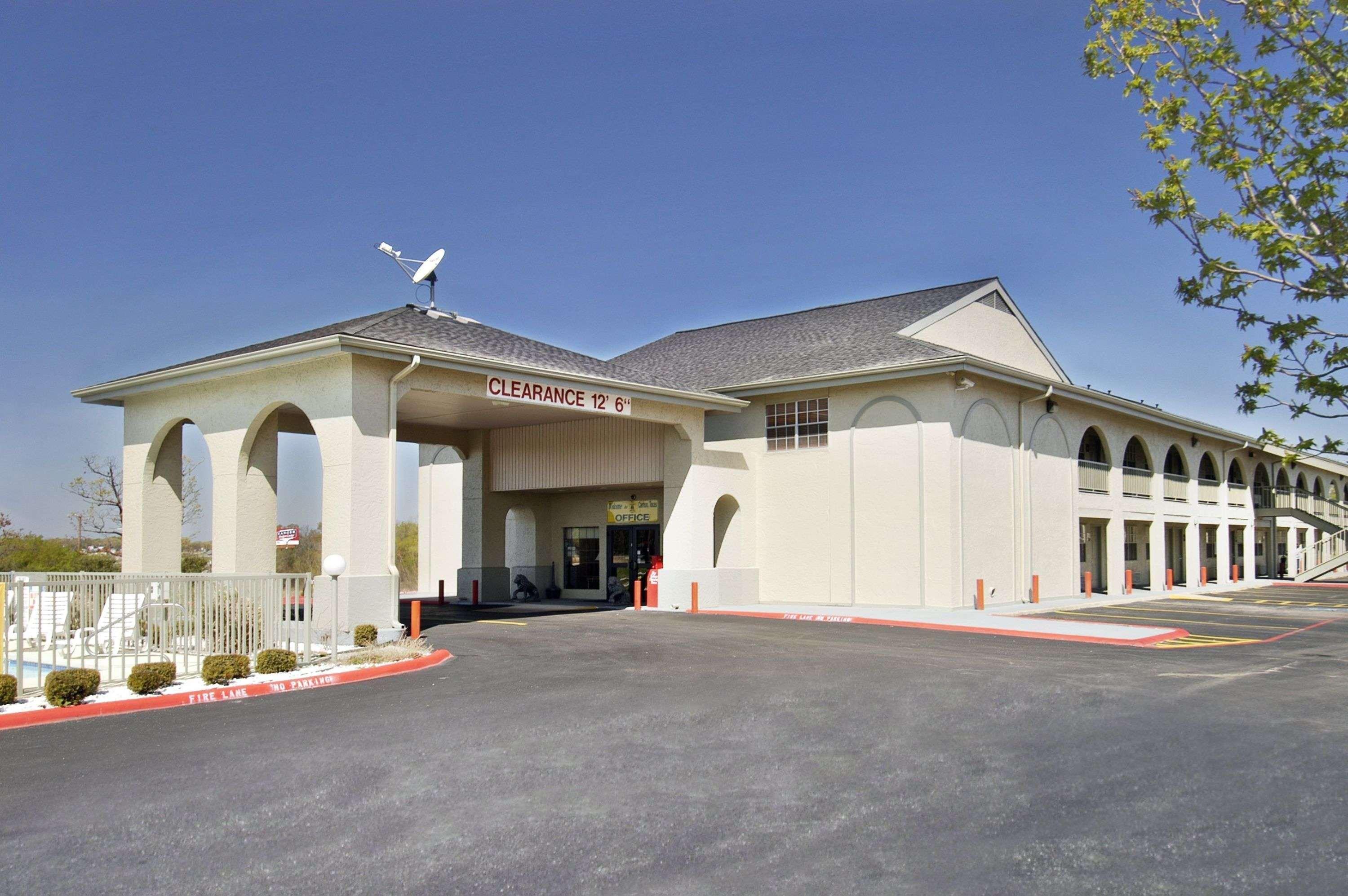Super 8 By Wyndham - Canton, Texas Exterior foto